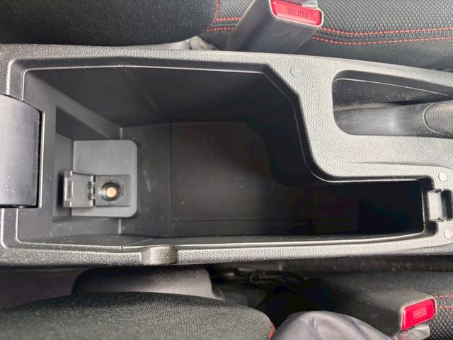 フィットハイブリッド Ｓパッケージ　メモリーナビ　フルセグＴＶ　リアカメラ　スマートキー　ＬＥＤヘッドライト　Ｂｌｕｅｔｏｏｔｈ　クルコン　純正１６インチアルミ　ＥＴＣ（36枚目）