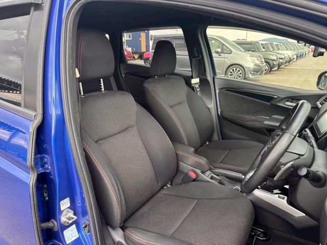 フィットハイブリッド Ｓパッケージ　メモリーナビ　フルセグＴＶ　リアカメラ　スマートキー　ＬＥＤヘッドライト　Ｂｌｕｅｔｏｏｔｈ　クルコン　純正１６インチアルミ　ＥＴＣ（39枚目）