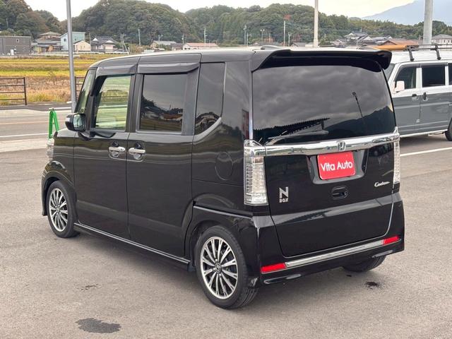 Ｎ－ＢＯＸカスタム Ｇ・ターボＬパッケージ　ＳＤナビ　フルセグＴＶ　リアカメラ　スマートキー　ＨＩＤヘッドライト　両側パワスラ　Ｂｌｕｅｔｏｏｔｈ　クルコン　純正１５インチアルミ　ＥＴＣ（10枚目）