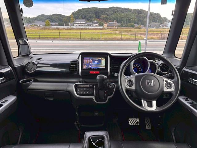 Ｎ－ＢＯＸカスタム Ｇ・ターボＬパッケージ　ＳＤナビ　フルセグＴＶ　リアカメラ　スマートキー　ＨＩＤヘッドライト　両側パワスラ　Ｂｌｕｅｔｏｏｔｈ　クルコン　純正１５インチアルミ　ＥＴＣ（18枚目）