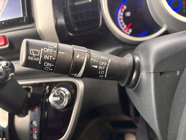 Ｎ－ＢＯＸカスタム Ｇ・ターボＬパッケージ　ＳＤナビ　フルセグＴＶ　リアカメラ　スマートキー　ＨＩＤヘッドライト　両側パワスラ　Ｂｌｕｅｔｏｏｔｈ　クルコン　純正１５インチアルミ　ＥＴＣ（25枚目）