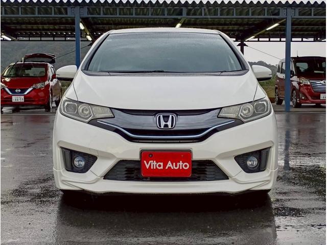 フィットハイブリッド Ｓパッケージ　ＳＤナビ　フルセグＴＶ　リアカメラ　スマートキー　ＬＥＤヘッドライト　クルコン　純正１６インチアルミ　ＥＴＣ（4枚目）