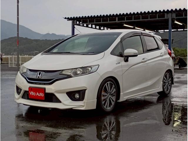 フィットハイブリッド Ｓパッケージ　ＳＤナビ　フルセグＴＶ　リアカメラ　スマートキー　ＬＥＤヘッドライト　クルコン　純正１６インチアルミ　ＥＴＣ（6枚目）