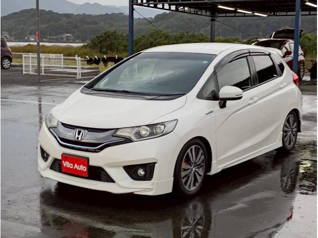 フィットハイブリッド Ｓパッケージ　ＳＤナビ　フルセグＴＶ　リアカメラ　スマートキー　ＬＥＤヘッドライト　クルコン　純正１６インチアルミ　ＥＴＣ（7枚目）