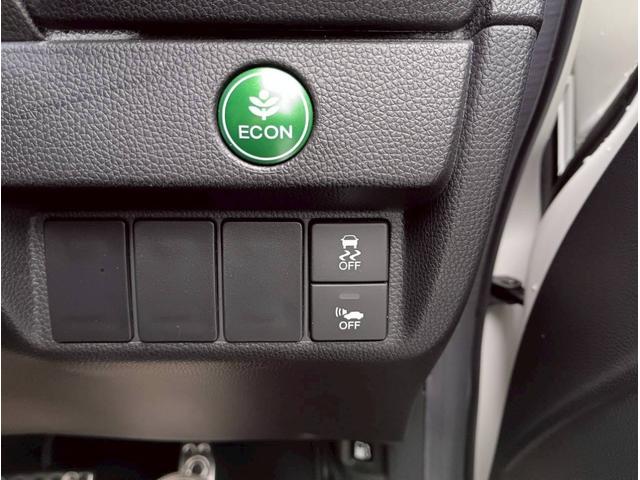 フィットハイブリッド Ｓパッケージ　ＳＤナビ　フルセグＴＶ　リアカメラ　スマートキー　ＬＥＤヘッドライト　クルコン　純正１６インチアルミ　ＥＴＣ（30枚目）