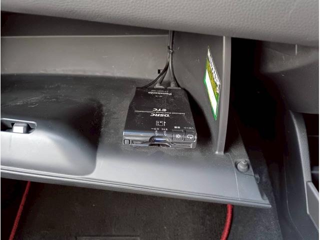 フィットハイブリッド Ｓパッケージ　ＳＤナビ　フルセグＴＶ　リアカメラ　スマートキー　ＬＥＤヘッドライト　クルコン　純正１６インチアルミ　ＥＴＣ（31枚目）