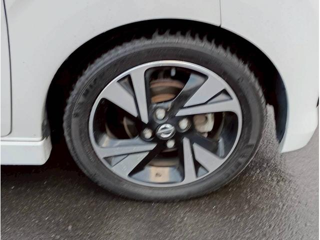 デイズ ハイウェイスター　Ｇターボプロパイロットエディション　ＳＤナビ　フルセグＴＶ　全方位カメラ　スマートキー　ＬＥＤヘッドライト　衝突軽減ブレーキ　前後ドラレコ　Ｂｌｕｅｔｏｏｔｈ　ＡＣＣ　純正１５インチアルミ　ＥＴＣ（16枚目）