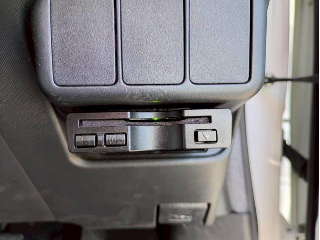 アクア Ｓ　メモリーナビ　Ｂｌｕｅｔｏｏｔｈ　純正１５インチ鉄　ＥＴＣ（28枚目）