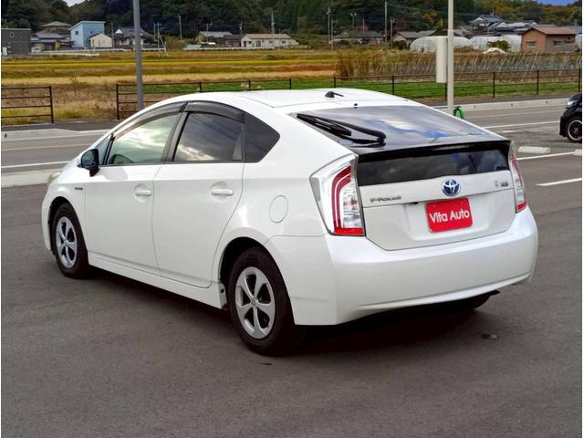 プリウス Ｓ　メモリーナビ　フルセグＴＶ　リアカメラ　スマートキー　ＨＩＤヘッドライト　前ドラレコ　Ｂｌｕｅｔｏｏｔｈ　純正１５インチアルミ　ＥＴＣ（10枚目）