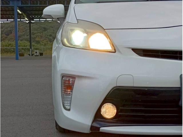 プリウス Ｓ　メモリーナビ　フルセグＴＶ　リアカメラ　スマートキー　ＨＩＤヘッドライト　前ドラレコ　Ｂｌｕｅｔｏｏｔｈ　純正１５インチアルミ　ＥＴＣ（16枚目）