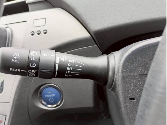 プリウス Ｓ　メモリーナビ　フルセグＴＶ　リアカメラ　スマートキー　ＨＩＤヘッドライト　前ドラレコ　Ｂｌｕｅｔｏｏｔｈ　純正１５インチアルミ　ＥＴＣ（24枚目）