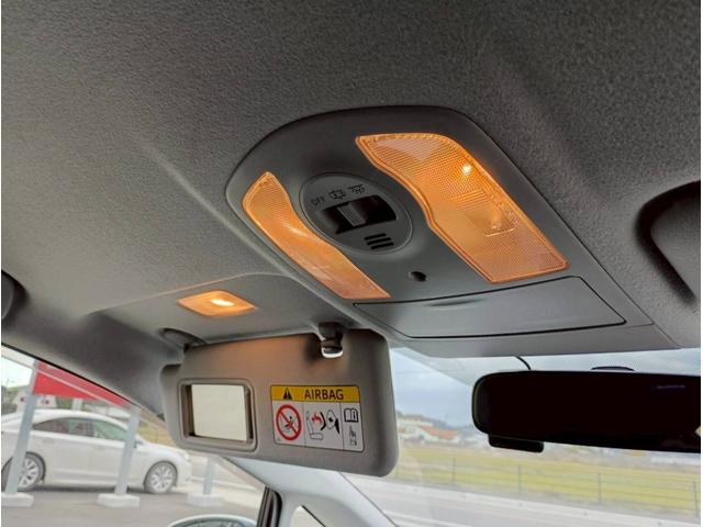 プリウス Ｓ　メモリーナビ　フルセグＴＶ　リアカメラ　スマートキー　ＨＩＤヘッドライト　前ドラレコ　Ｂｌｕｅｔｏｏｔｈ　純正１５インチアルミ　ＥＴＣ（33枚目）