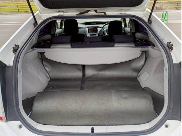 プリウス Ｓ　メモリーナビ　フルセグＴＶ　リアカメラ　スマートキー　ＨＩＤヘッドライト　前ドラレコ　Ｂｌｕｅｔｏｏｔｈ　純正１５インチアルミ　ＥＴＣ（41枚目）