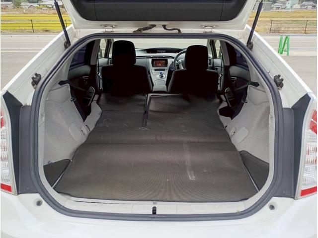 プリウス Ｓ　メモリーナビ　フルセグＴＶ　リアカメラ　スマートキー　ＨＩＤヘッドライト　前ドラレコ　Ｂｌｕｅｔｏｏｔｈ　純正１５インチアルミ　ＥＴＣ（42枚目）