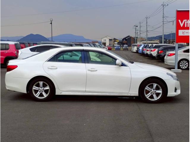 マークＸ プレミアム　ＳＤナビ　フルセグＴＶ　リアカメラ　スマートキー　ＨＩＤヘッドライト　前ドラレコ　シートヒーター　Ｂｌｕｅｔｏｏｔｈ　クルコン　純正１６インチアルミ　ＥＴＣ（8枚目）