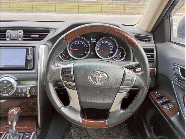 マークＸ プレミアム　ＳＤナビ　フルセグＴＶ　リアカメラ　スマートキー　ＨＩＤヘッドライト　前ドラレコ　シートヒーター　Ｂｌｕｅｔｏｏｔｈ　クルコン　純正１６インチアルミ　ＥＴＣ（19枚目）