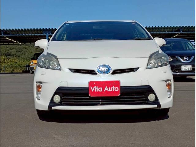 プリウス Ｓツーリングセレクション　ＨＤＤナビ　ワンセグＴＶ　リアカメラ　スマートキー　ＬＥＤヘッドライト　Ｂｌｕｅｔｏｏｔｈ　純正１７インチアルミ　ＥＴＣ（4枚目）