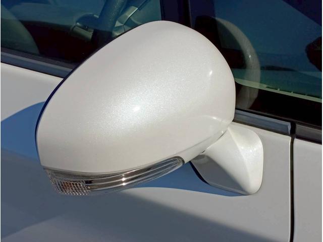 プリウス Ｓツーリングセレクション　ＨＤＤナビ　ワンセグＴＶ　リアカメラ　スマートキー　ＬＥＤヘッドライト　Ｂｌｕｅｔｏｏｔｈ　純正１７インチアルミ　ＥＴＣ（16枚目）