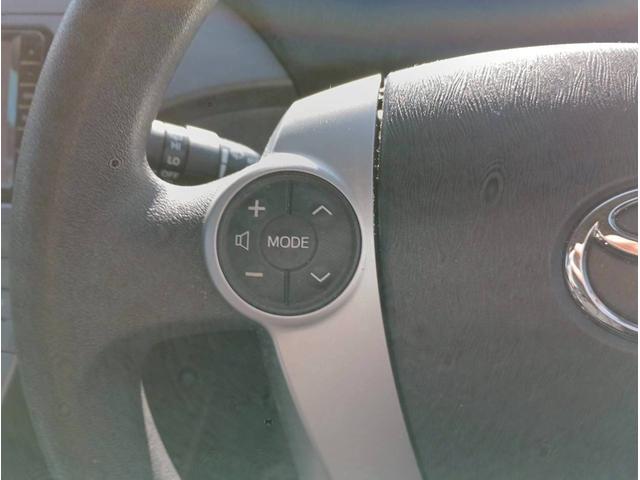 プリウス Ｓツーリングセレクション　ＨＤＤナビ　ワンセグＴＶ　リアカメラ　スマートキー　ＬＥＤヘッドライト　Ｂｌｕｅｔｏｏｔｈ　純正１７インチアルミ　ＥＴＣ（30枚目）