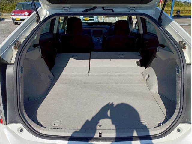 プリウス Ｓツーリングセレクション　ＨＤＤナビ　ワンセグＴＶ　リアカメラ　スマートキー　ＬＥＤヘッドライト　Ｂｌｕｅｔｏｏｔｈ　純正１７インチアルミ　ＥＴＣ（43枚目）