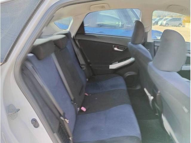 プリウス Ｓツーリングセレクション　ＨＤＤナビ　ワンセグＴＶ　リアカメラ　スマートキー　ＬＥＤヘッドライト　Ｂｌｕｅｔｏｏｔｈ　純正１７インチアルミ　ＥＴＣ（45枚目）