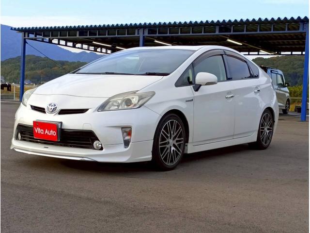 プリウス S メモリーナビ フルセグTV リアカメラ スマートキー HIDヘッドライト 前ドラレコ Bluetooth 社外17インチアルミ(8枚目)