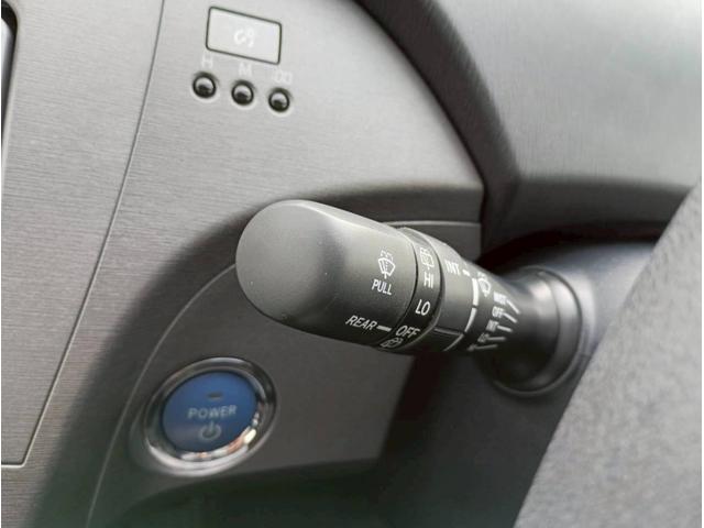 プリウス S SDナビ ワンセグTV リアカメラ スマートキー HIDヘッドライト 前後ドラレコ Bluetooth 純正15インチアルミ ETC(30枚目)