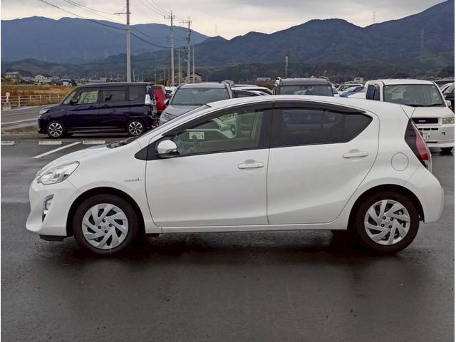 アクア Ｓ　ＳＤナビ　フルセグＴＶ　リアカメラ　スマートキー　Ｂｌｕｅｔｏｏｔｈ　純正１５インチ鉄　ＥＴＣ（9枚目）