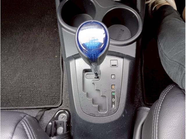 アクア Ｓ　ＳＤナビ　フルセグＴＶ　リアカメラ　スマートキー　Ｂｌｕｅｔｏｏｔｈ　純正１５インチ鉄　ＥＴＣ（19枚目）