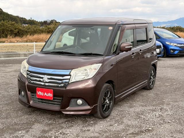 デリカＤ：２ ハイブリッドＳＺ　ナビパッケージ　メモリーナビ　フルセグＴＶ　全方位カメラ　スマートキー　ＨＩＤヘッドライト　衝突軽減ブレーキ　両側パワスラ　前後ドラレコ　シートヒーター　Ｂｌｕｅｔｏｏｔｈ　クルコン　社外１５インチアルミ　ＥＴＣ（7枚目）