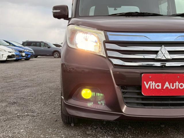 デリカＤ：２ ハイブリッドＳＺ　ナビパッケージ　メモリーナビ　フルセグＴＶ　全方位カメラ　スマートキー　ＨＩＤヘッドライト　衝突軽減ブレーキ　両側パワスラ　前後ドラレコ　シートヒーター　Ｂｌｕｅｔｏｏｔｈ　クルコン　社外１５インチアルミ　ＥＴＣ（18枚目）