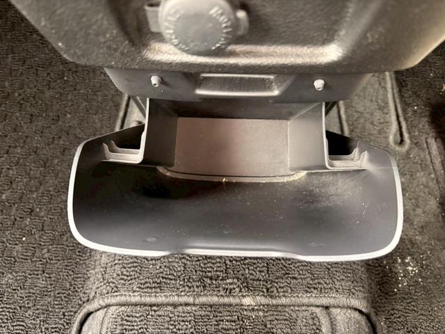 デリカＤ：２ ハイブリッドＳＺ　ナビパッケージ　メモリーナビ　フルセグＴＶ　全方位カメラ　スマートキー　ＨＩＤヘッドライト　衝突軽減ブレーキ　両側パワスラ　前後ドラレコ　シートヒーター　Ｂｌｕｅｔｏｏｔｈ　クルコン　社外１５インチアルミ　ＥＴＣ（41枚目）