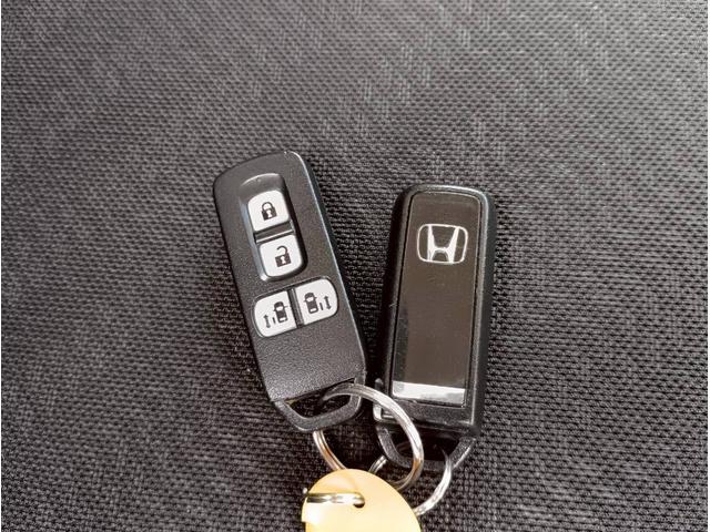 Ｎ－ＢＯＸカスタム Ｇ・ターボＡパッケージ　ＳＤナビ　フルセグＴＶ　リアカメラ　スマートキー　ＨＩＤヘッドライト　衝突軽減ブレーキ　両側パワスラ　Ｂｌｕｅｔｏｏｔｈ　クルコン　純正１５インチアルミ　ＥＴＣ（32枚目）