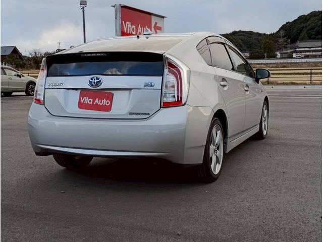 プリウス Ｓツーリングセレクション　ＨＤＤナビ　フルセグＴＶ　リアカメラ　スマートキー　ＬＥＤヘッドライト　前ドラレコ　Ｂｌｕｅｔｏｏｔｈ　クルコン　純正１７インチアルミ　ＥＴＣ（12枚目）