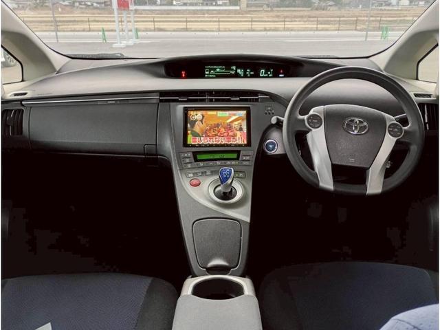 プリウス Ｓツーリングセレクション　ＨＤＤナビ　フルセグＴＶ　リアカメラ　スマートキー　ＬＥＤヘッドライト　前ドラレコ　Ｂｌｕｅｔｏｏｔｈ　クルコン　純正１７インチアルミ　ＥＴＣ（22枚目）