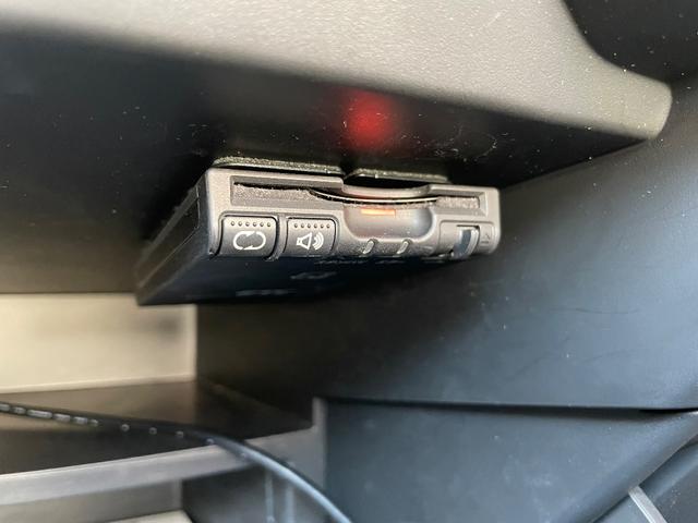 ノート ｅ－パワー　メダリスト　メモリーナビ　フルセグＴＶ　全方位カメラ　スマートキー　ＬＥＤヘッドライト　衝突軽減ブレーキ　前ドラレコ　革シート　Ｂｌｕｅｔｏｏｔｈ　純正１５インチアルミ　ＥＴＣ（32枚目）