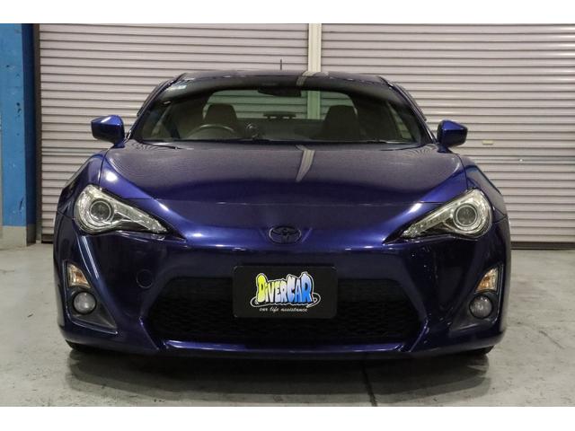 ８６ ＧＴリミテッド　ＨＫＳ車高調　アドバン１８ＡＷ　ＨＫＳマフラー　クスコオイルキャッチタンク・タワーバー　ブリッツ３連メーター　Ｄｅｆｉ追加メーター　純正ＨＤＤナビ　Ｂｌｕｅｔｏｏｔｈ　バックカメラ　ハーフレザーシート（6枚目）