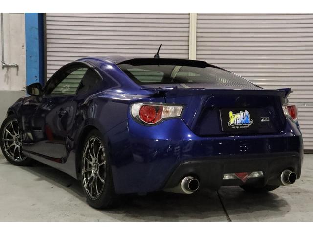 ８６ ＧＴリミテッド　ＨＫＳ車高調　アドバン１８ＡＷ　ＨＫＳマフラー　クスコオイルキャッチタンク・タワーバー　ブリッツ３連メーター　Ｄｅｆｉ追加メーター　純正ＨＤＤナビ　Ｂｌｕｅｔｏｏｔｈ　バックカメラ　ハーフレザーシート（13枚目）