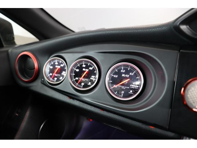 ８６ ＧＴリミテッド　ＨＫＳ車高調　アドバン１８ＡＷ　ＨＫＳマフラー　クスコオイルキャッチタンク・タワーバー　ブリッツ３連メーター　Ｄｅｆｉ追加メーター　純正ＨＤＤナビ　Ｂｌｕｅｔｏｏｔｈ　バックカメラ　ハーフレザーシート（30枚目）