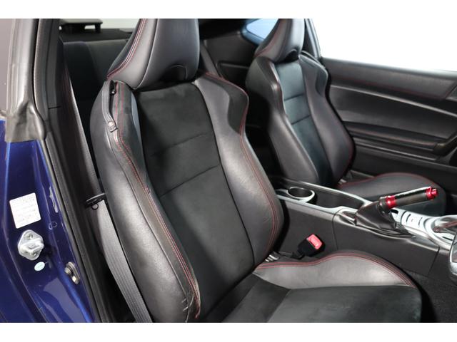 ８６ ＧＴリミテッド　ＨＫＳ車高調　アドバン１８ＡＷ　ＨＫＳマフラー　クスコオイルキャッチタンク・タワーバー　ブリッツ３連メーター　Ｄｅｆｉ追加メーター　純正ＨＤＤナビ　Ｂｌｕｅｔｏｏｔｈ　バックカメラ　ハーフレザーシート（33枚目）