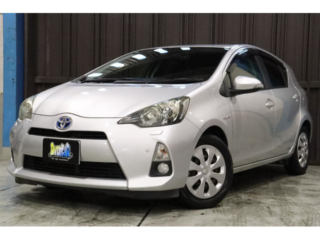 アクア Ｇ　純正ＳＤナビ　フルセグＴＶ　Ｂｌｕｅｔｏｏｔｈ　バックカメラ　スマートキー　コーナーセンサー　ＬＥＤヘッドライト　前後ドライブレコーダー　オートエアコン　ＥＴＣ　プライバシーガラス　禁煙車　除菌抗菌（2枚目）