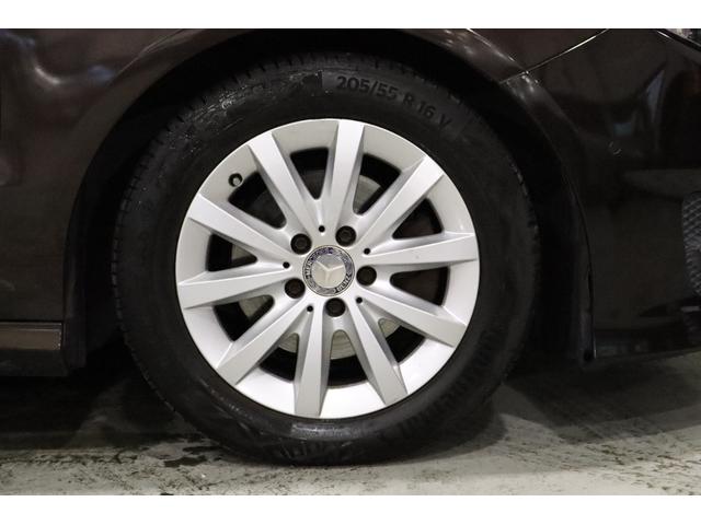 ���E�O�z�C�[����