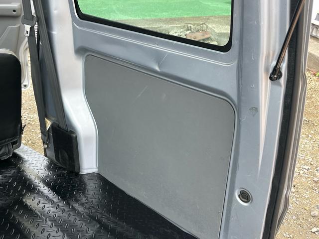 ミニキャブバン ＣＤ　４ＷＤパートタイマー　禁煙車　オートマチックＡＴ　ユーザー買取（64枚目）