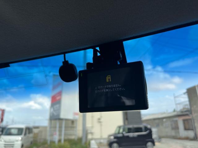 N-BOXカスタム G・ターボパッケージ 禁煙車 車検令和9年2月 後席モニター 地デジナビ 両側自動スライドドア プッシュスタート スマートキー ETC 前後ドライブレコーダー アイドリングストップ オートクルーズコントロール(41枚目)