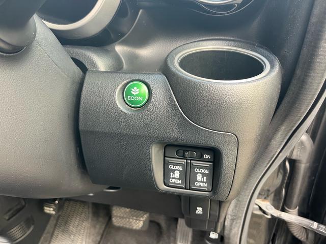 N-BOXカスタム G・ターボパッケージ 禁煙車 車検令和9年2月 後席モニター 地デジナビ 両側自動スライドドア プッシュスタート スマートキー ETC 前後ドライブレコーダー アイドリングストップ オートクルーズコントロール(45枚目)