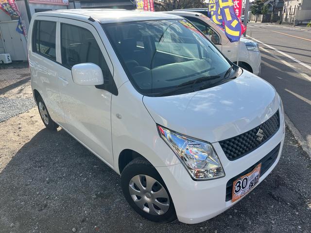 ワゴンＲ ＦＸ　禁煙車　バックモニター　社外地デジナビ　Ｂｌｕｅｔｏｏｔｈａｕｄｉｏ　ＡＵＸ　ＣＤ　ＤＶＤ　キーレスキー　ＥＴＣ　運転席エアバッグ　助手席エアバッグ　パワーステアリング　パワーウィンドウ（18枚目）