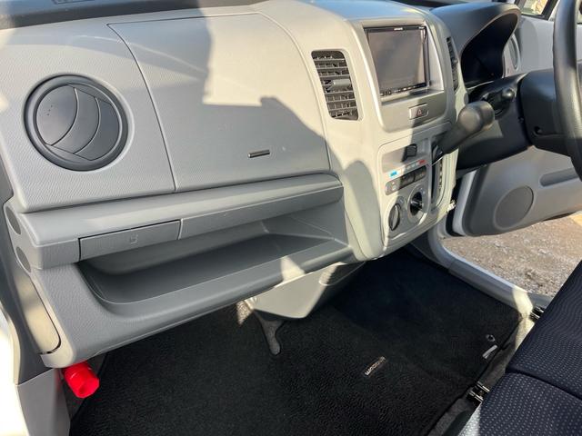 ワゴンＲ ＦＸ　禁煙車　バックモニター　社外地デジナビ　Ｂｌｕｅｔｏｏｔｈａｕｄｉｏ　ＡＵＸ　ＣＤ　ＤＶＤ　キーレスキー　ＥＴＣ　運転席エアバッグ　助手席エアバッグ　パワーステアリング　パワーウィンドウ（69枚目）