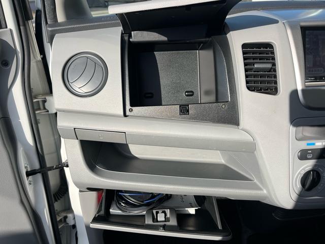 ワゴンＲ ＦＸ　禁煙車　バックモニター　社外地デジナビ　Ｂｌｕｅｔｏｏｔｈａｕｄｉｏ　ＡＵＸ　ＣＤ　ＤＶＤ　キーレスキー　ＥＴＣ　運転席エアバッグ　助手席エアバッグ　パワーステアリング　パワーウィンドウ（72枚目）
