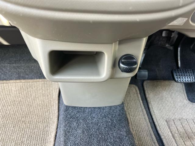 ムーヴ Ｘリミテッド　禁煙車　スマートキー　プッシュスタート　バックモニター　オートエアコン　ＥＴＣ　エコアイドル　純正１４インチアルミホイール　運転席エアバッグ　助手席エアバッグ　パワーウィンドウ　パワーステアリング（40枚目）