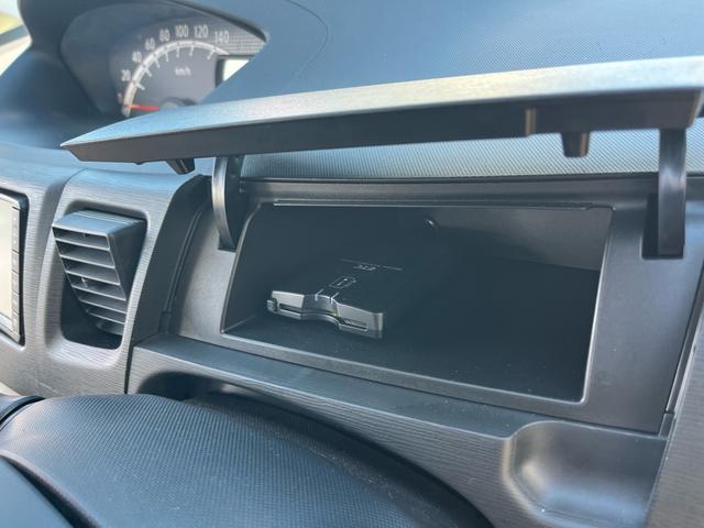 ムーヴ Ｘリミテッド　禁煙車　スマートキー　プッシュスタート　バックモニター　オートエアコン　ＥＴＣ　エコアイドル　純正１４インチアルミホイール　運転席エアバッグ　助手席エアバッグ　パワーウィンドウ　パワーステアリング（42枚目）